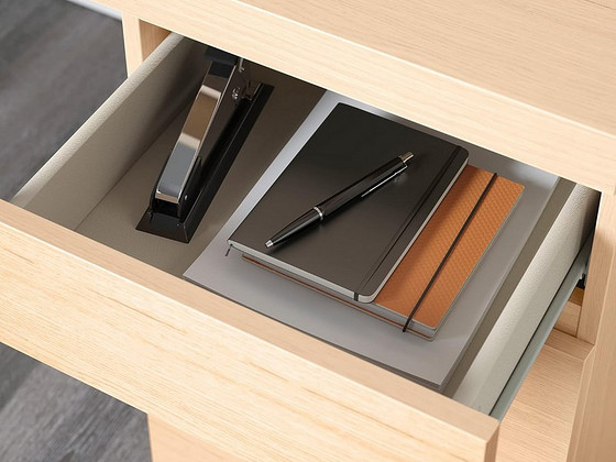 IKEA MALM стол