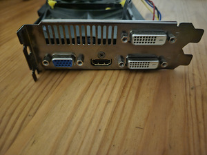 Gigabyte GT 740 2GB (3 фото из 5)