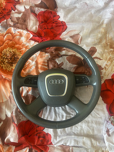 Руль Audi a6c6 (1 фото из 4)