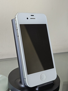 iPhone 4s 16GB (1 фото из 6)
