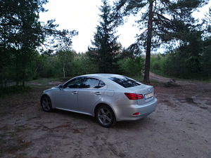 Lexus IS 220D (5 фото из 13)