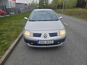 Renault Megane 2 (1 фото из 15)
