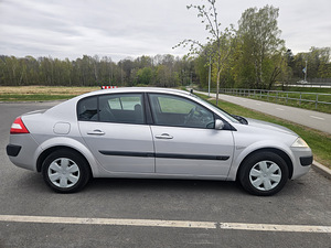 Renault Megane 2 (7 фото из 15)