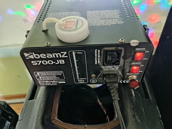 Дым-машина Beamz S700JB с подсветкой