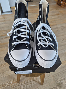 CONVERSE CHUCK TAYLOR ALL STAR LIFT (3 фото из 4)