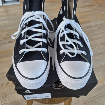CONVERSE CHUCK TAYLOR ALL STAR LIFT