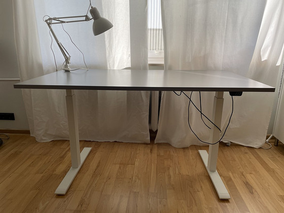 Müüa reguleeritav kirjutuslaud RODULF 140x80