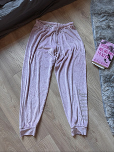 Juicy Couture Diamanté Velour Cuffed Joggers (1 foto / 5)