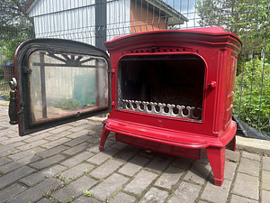 Puidust kamin-ahi klaasuksega, malmist stiilis (2 foto / 3)