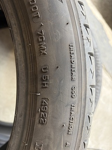 Bridgeston Alenza 265/45/21 (5 фото из 5)