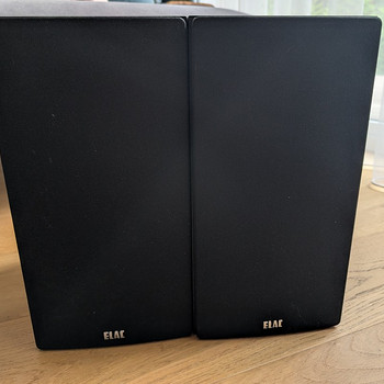 Полочные колонки ELAC Debut 2.0 DB62-BK