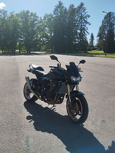 Kawasaki Z1000 (1 фото из 5)