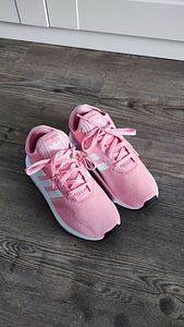 Uued ADIDAS tossud s33,5(21,5) (7 foto / 10)