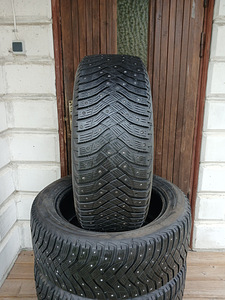 235/55/18 Goodyear UltraGrip Artic (1 фото из 3)