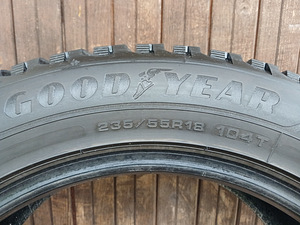 235/55/18 Goodyear UltraGrip Artic (3 фото из 3)