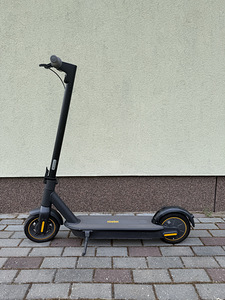 Электросамокат: Segway Ninebot MAX G30 (1 фото из 7)