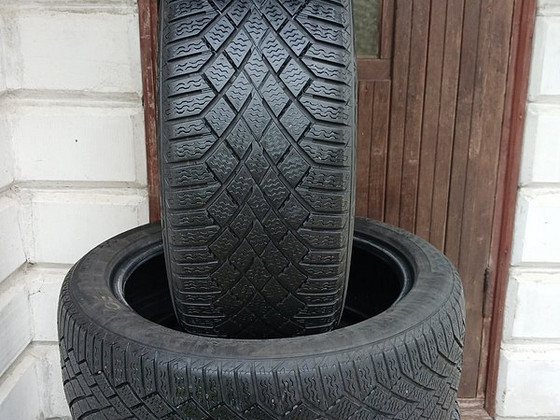 215/50/19 Continental Viking Contact 7