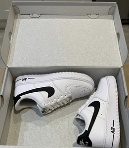 2 пары Nike Air Force 50€ (1 фото из 2)