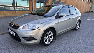 Ford Focus 1,6 74kW, 2010 г. (3 фото из 10)