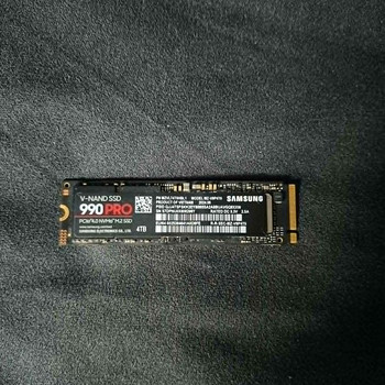 Продается M2 NvMe SSD Samsung 990 PRO 4TB