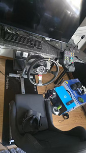 Thrustmaster T300 + дополнения (1 фото из 1)
