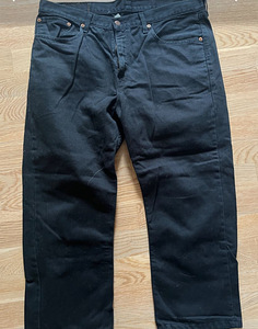 Чёрные джинсы Levis размер 46 (2 фото из 6)