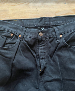 Чёрные джинсы Levis размер 46 (3 фото из 6)