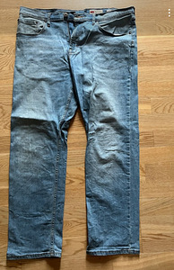 Wrangler helesinised teksad , 46 suurus (1 foto / 4)
