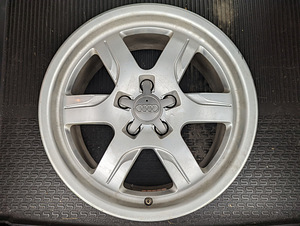 Литые диски Audi 17" (1 фото из 3)