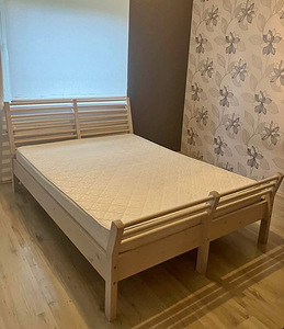 Täispuidust kvaliteetne voodi koos pocket madratsiga (1 foto / 1)