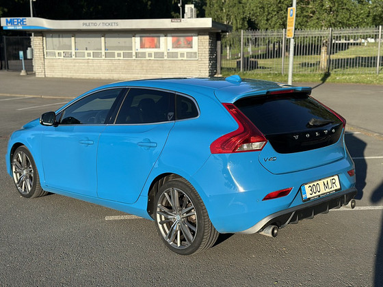 Volvo V40 1.6t 132kw R-design 2013