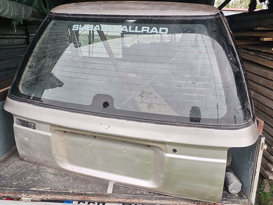 Tagaluuk Subaru Legacy Outback