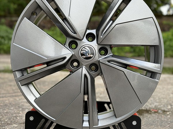 19" Skoda originaalveljed 5x112 (nagu uued)