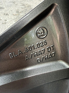 19" Skoda originaalveljed 5x112 (nagu uued) (10 foto / 10)