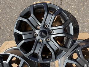 18" Ford Ranger originaalveljed 6x139,7 (nagu uued) (7 foto / 9)