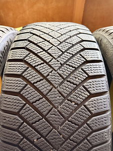 245/45R19 Continental Vikingcontact 8 (4 фото из 4)