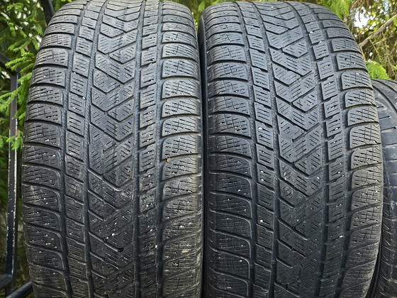 R22 rehvid 275 40 22 pirelli 2tk