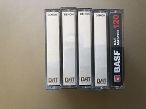 DAT kassetid 5tk (2 foto / 2)