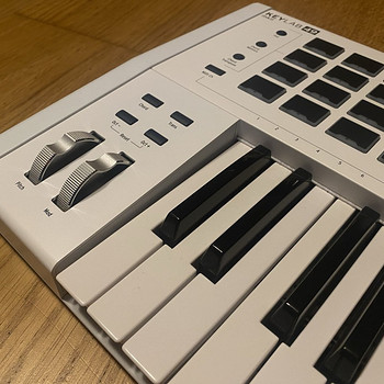 Arturia Keylab 49 MK2 MIDI-клавиатура, мало использованная.