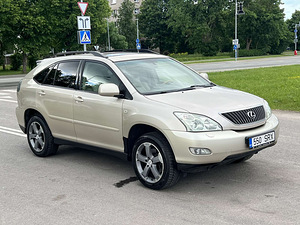 LEXUS RX300 (2 фото из 11)