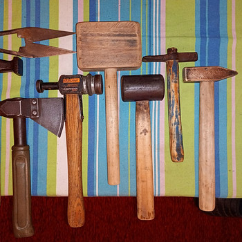 Старинные профессиональные инструменты для специалистов
