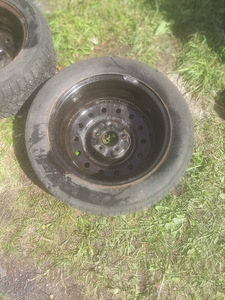 Veljed + Rehvid 40 euro eest Nissan Primera P12-lt (2 foto / 3)