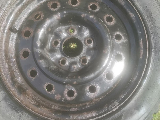 Veljed + Rehvid 40 euro eest Nissan Primera P12-lt