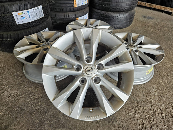 Nissan Original Valuveljed R 16
