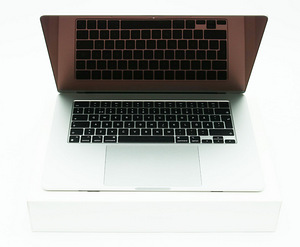 Apple MacBook Air 15 M2 2023 (2 фото из 2)