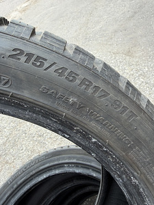 215/45/17 Kumho naastrehvid 7-8mm (5 foto / 6)