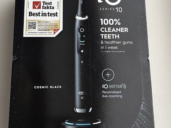 Oral-B iO Series 10 Cosmic Black