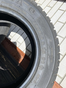R15 ms rehvid - komplekt heas seisukorras (2 foto / 3)