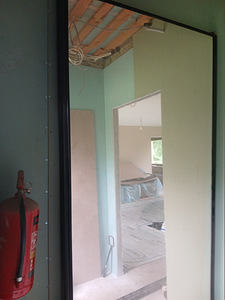 Peegeluksed sisseehitatud kapile (1 foto / 1)