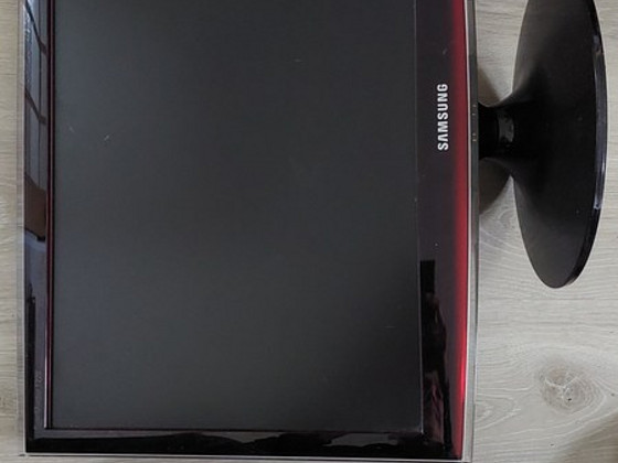 SAMSUNG monitor